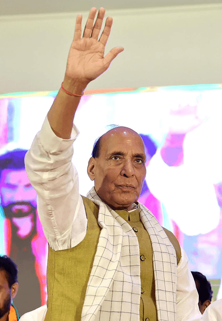 तीन दिवसीय लखनऊ दौरे पर राजनाथ सिंह, 'सांसद खेल महाकुंभ' का करेंगे शुभारंभ
