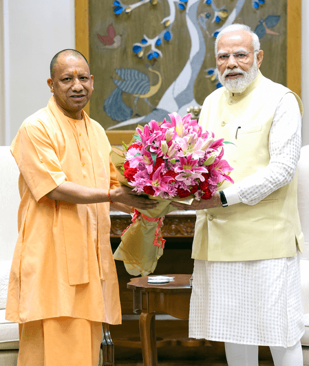 उत्तर प्रदेश स्थापना दिवस : पीएम मोदी ने सीएम योगी को दी शुभकामनाएं, मुख्यमंत्री ने जताया आभार