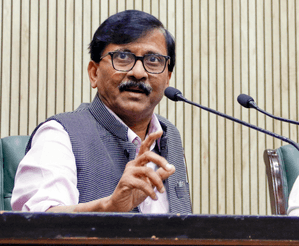 झूठ बोलने का नोबेल मिले तो पीएम मोदी होंगे पहले दावेदार : संजय राउत