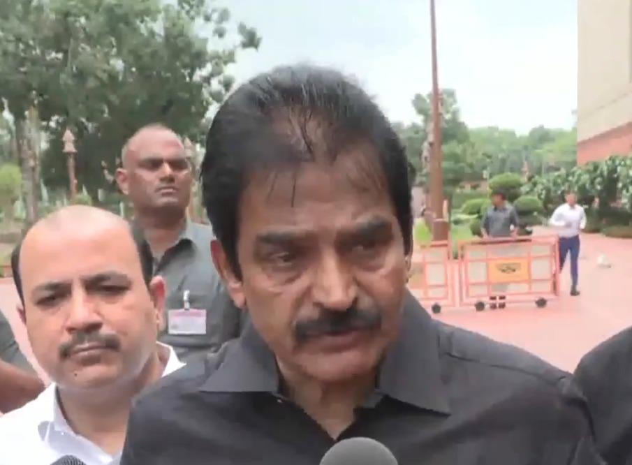 विपक्ष के सांसदों ने सरकार पर लगाया आरोप, कहा- 'नीट पर चर्चा, शिक्षा मंत्री का इस्तीफा और छात्रों पर दर्ज एफआईआर हों वापस'