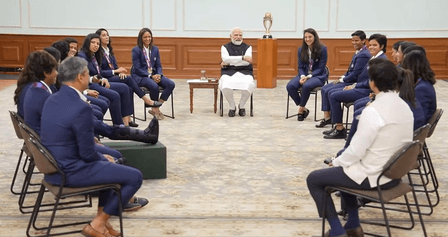 जब ट्रॉफी के बगैर पीएम मोदी से मिली थी भारतीय महिला क्रिकेटर, हरमनप्रीत ने याद किया वो दिन