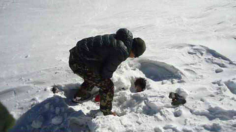 ब्रॉड पीक में हिमस्खलन: 4 पर्वतारोहियों की मौत, निम्स दाई समेत 6 लापता