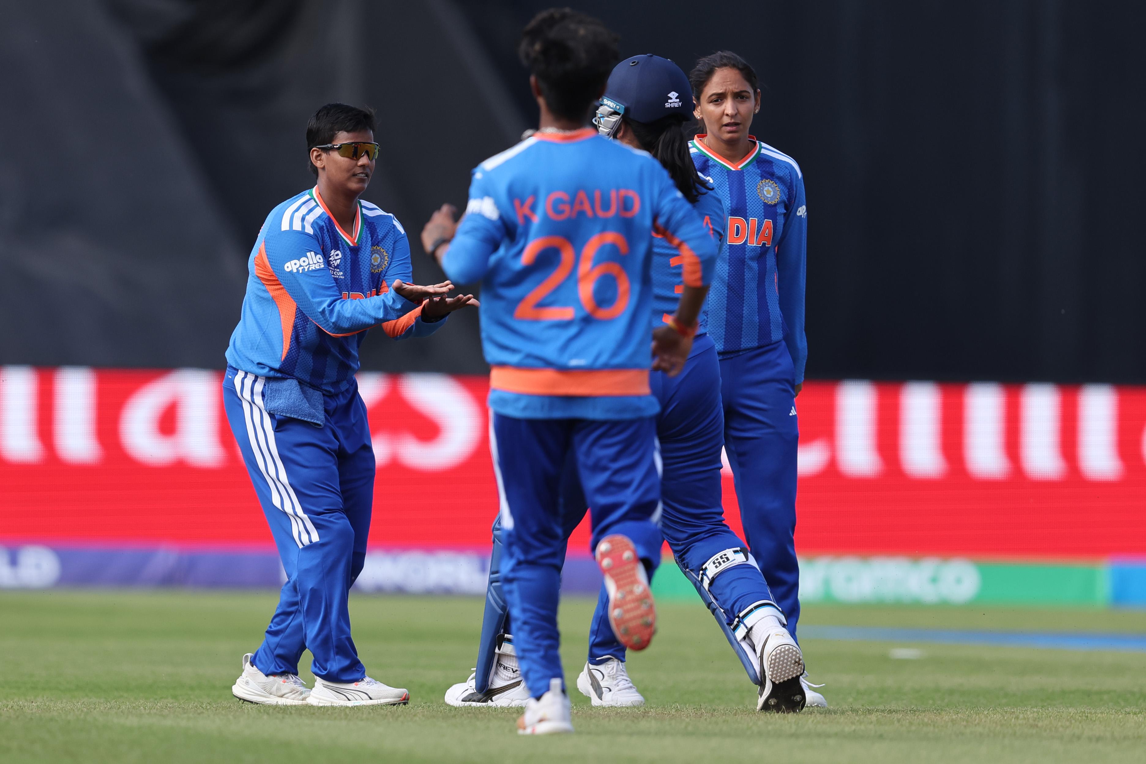 महिला टी20 विश्व कप: पाकिस्तान पर दमदार जीत के बाद भारतीय कप्तान हरमनप्रीत ने की मंधाना, दीप्ति और ऋचा की तारीफ