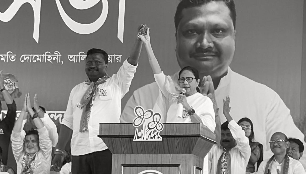 टीएमसी को एक और झटका, तीसरे राज्यसभा सांसद प्रकाश चिक बड़ाईक ने दिया इस्तीफा