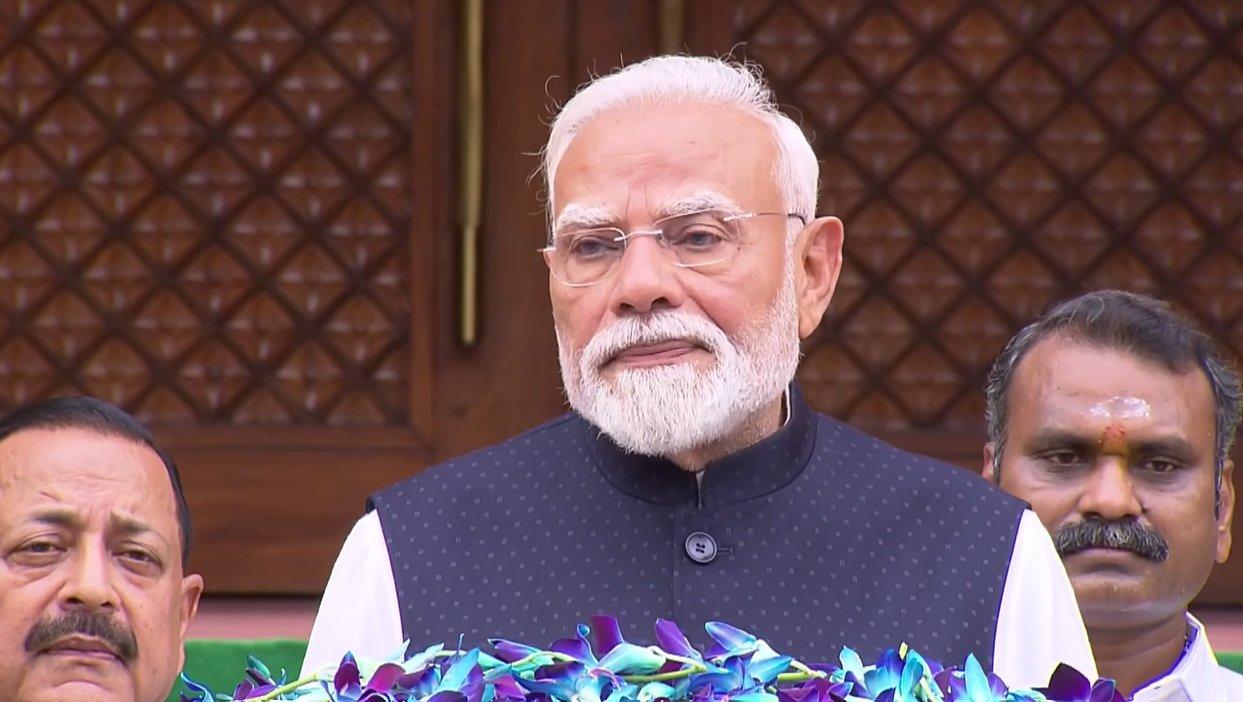 '56 साल का नौजवान नहीं, 28 साल का युवा देश को आगे बढ़ा रहा ', मॉनसून सत्र से पहले बोले पीएम मोदी
