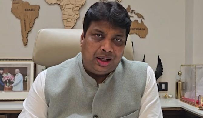 राहुल गांधी पर रोहन गुप्ता का तंज, पूछा- 'कब तक 'विक्टिम कार्ड' खेलते रहेंगे?'