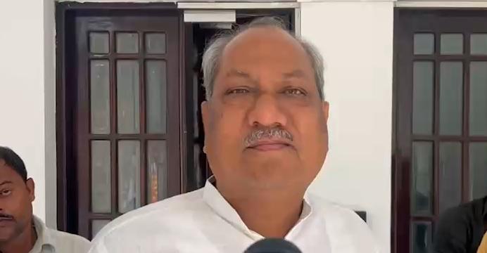मछुआरा समाज के वोटों की दलाली करने वालों से रहें सावधान: संजय निषाद