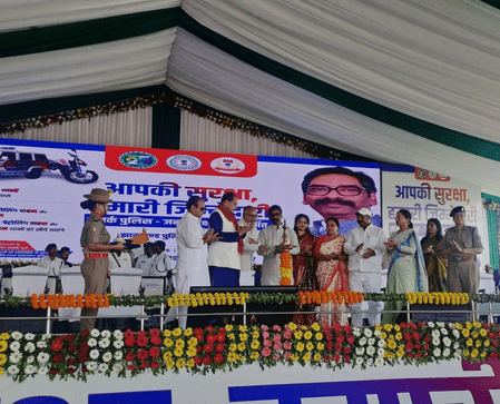 सीएम हेमंत सोरेन ने 1,485 पुलिस वाहनों को हरी झंडी दिखाकर किया रवाना, 12 पुलिस स्टेशनों की रखी आधारशिला