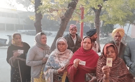 पंजाब में जिला परिषद, पंचायत समिति चुनावों के लिए वोटिंग जारी
