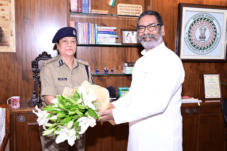 झारखंड को मिली पहली महिला पुलिस प्रमुख, डीजीपी तदाशा मिश्र ने पदभार संभाला