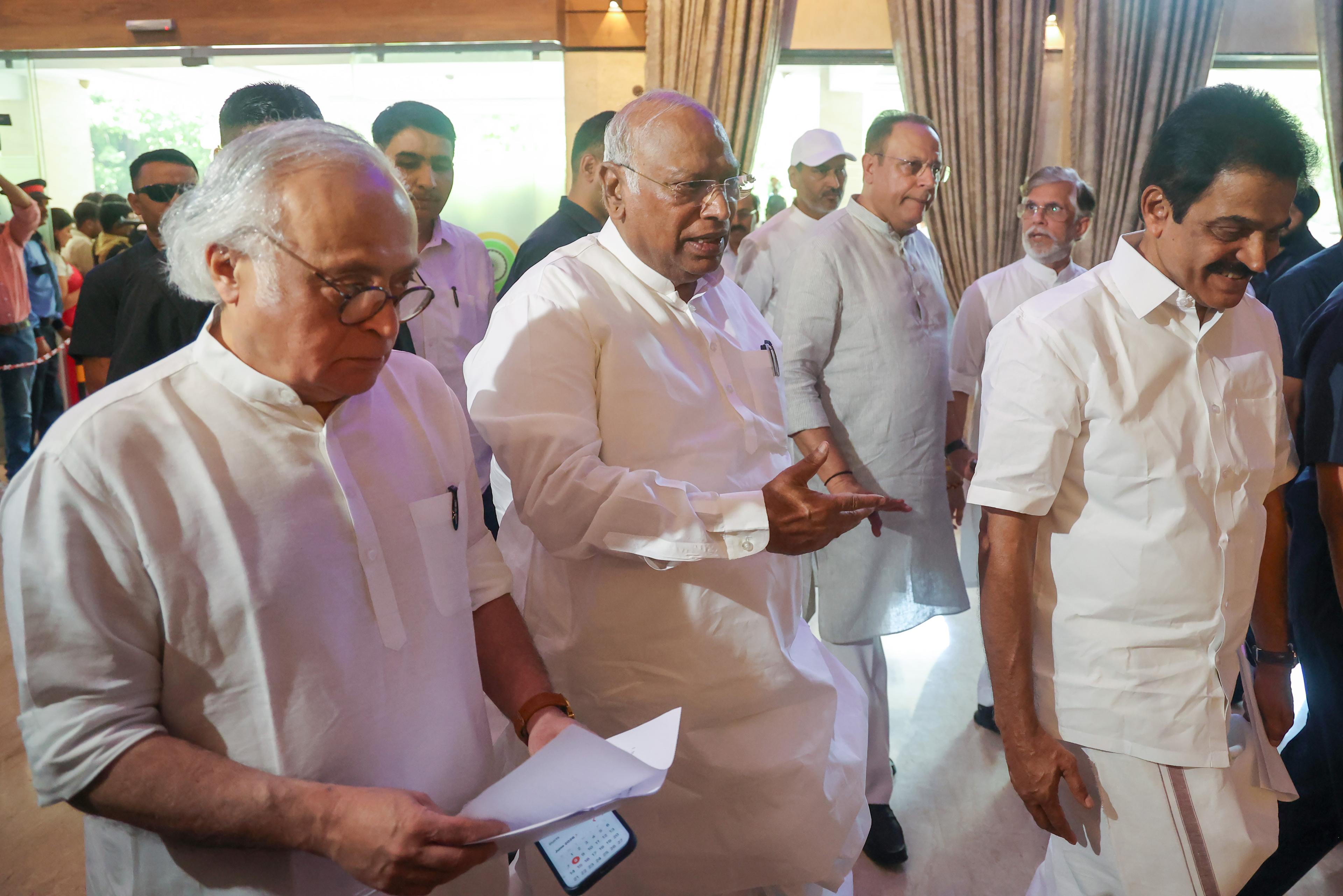 मौजूदा राजनीतिक घटनाक्रम पर कांग्रेस की होगी बड़ी बैठक, मल्लिकार्जुन खड़गे का विपक्षी एकता पर जोर
