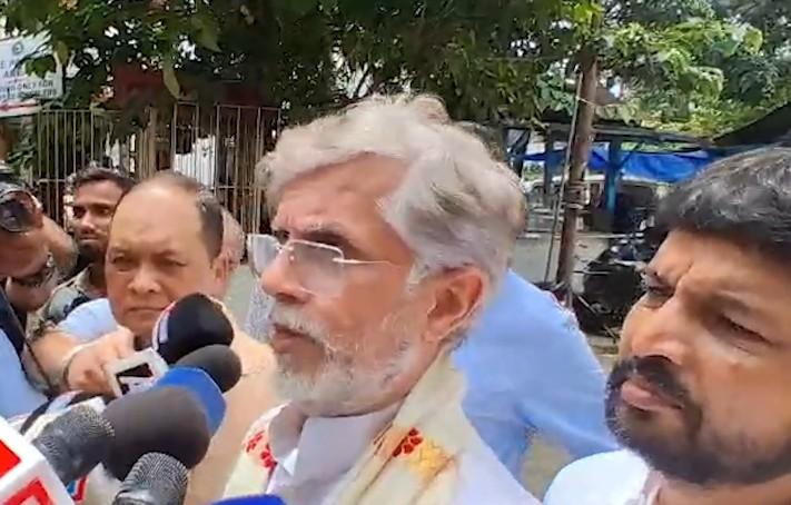 मानहानि के मामले में कांग्रेस सांसद पवन खेड़ा असम पुलिस की क्राइम ब्रांच के सामने पेश