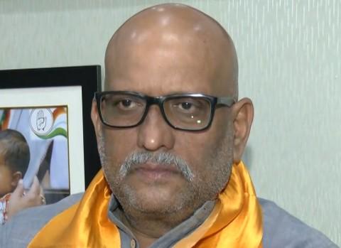 कांग्रेस दान करती है और भाजपा भगवान राम के नाम पर चढ़ावा चोरी करती है : अजय राय