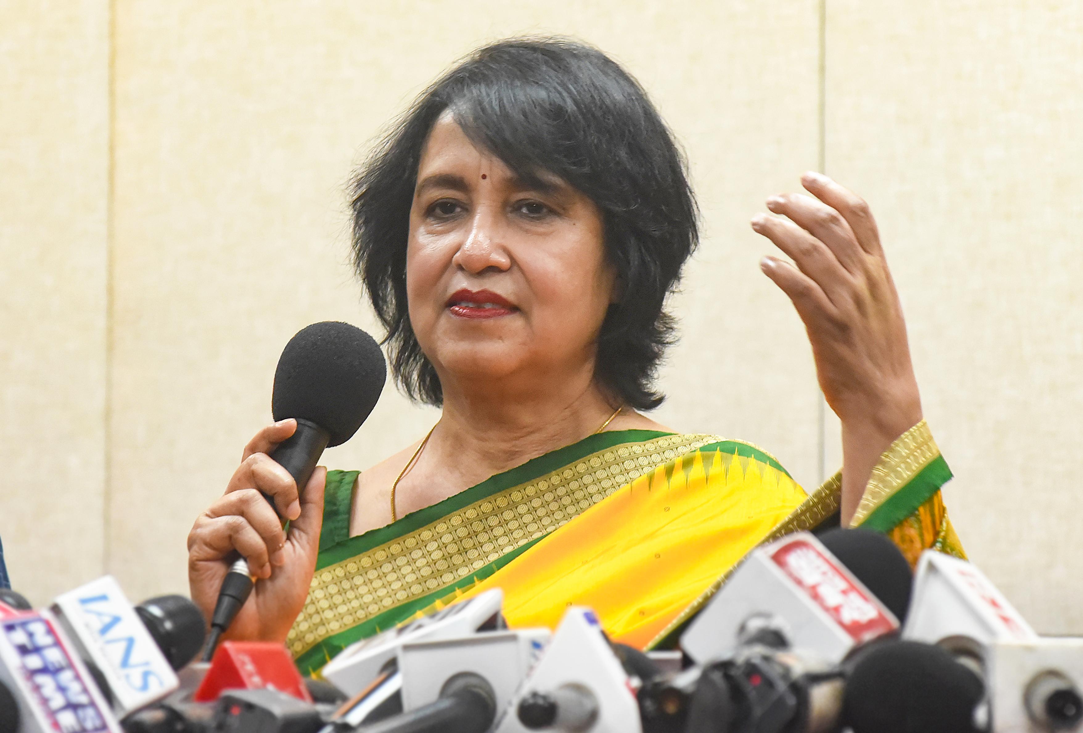 शेख हसीना को बांग्लादेश लौटने दिया जाए, बीएनपी सरकार अवामी लीग से बैन हटाए: तस्लीमा नसरीन