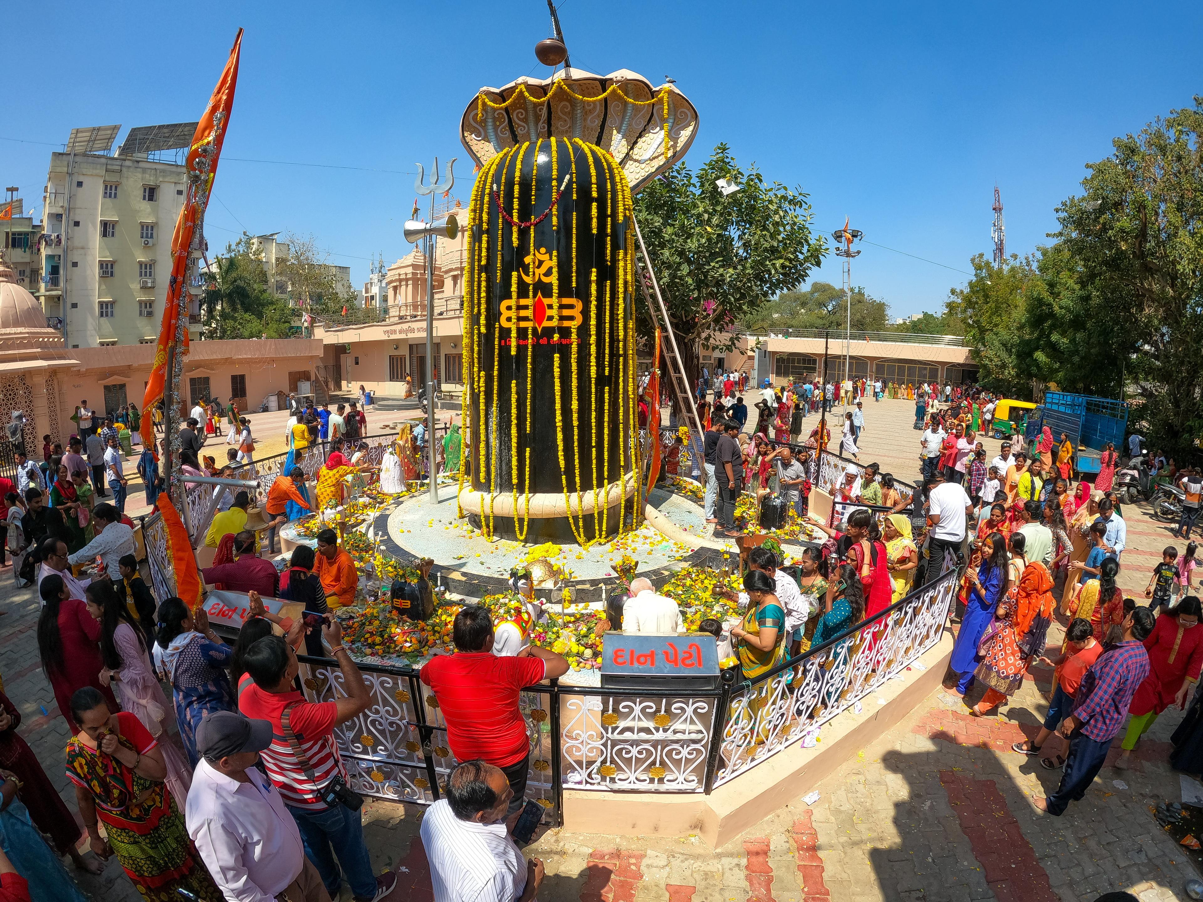 'श्रावण का प्रथम सोमवार लाता है आत्मशुद्धि और सकारात्मक ऊर्जा का संदेश', ओम बिरला समेत कई नेताओं ने दी शुभकामनाएं