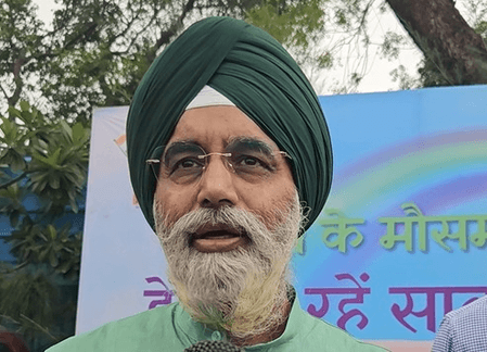 मच्छरों से छुटकारे के लिए दिल्ली एमसीडी और रेलवे का संयुक्त अभियान, पटरियों पर किया जा रहा छिड़काव: मेयर राजा इकबाल सिंह