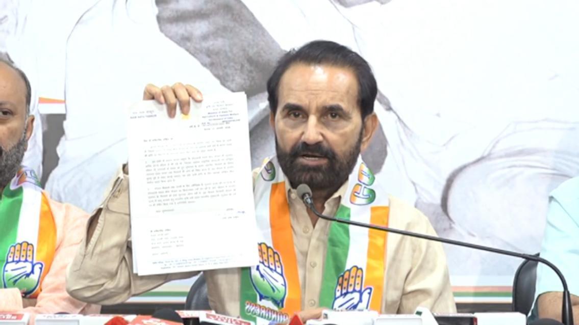 कांग्रेस ने गुजरात सरकार से पूछा- पीएम फसल बीमा योजना क्यों नहीं लागू की?