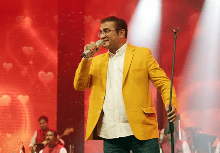 'हम दिल से गाते हैं…': इंडियन आइडल में अभिजीत भट्टाचार्य का तंज, एक्टर्स को मिलने वाले क्रेडिट पर उठाए सवाल