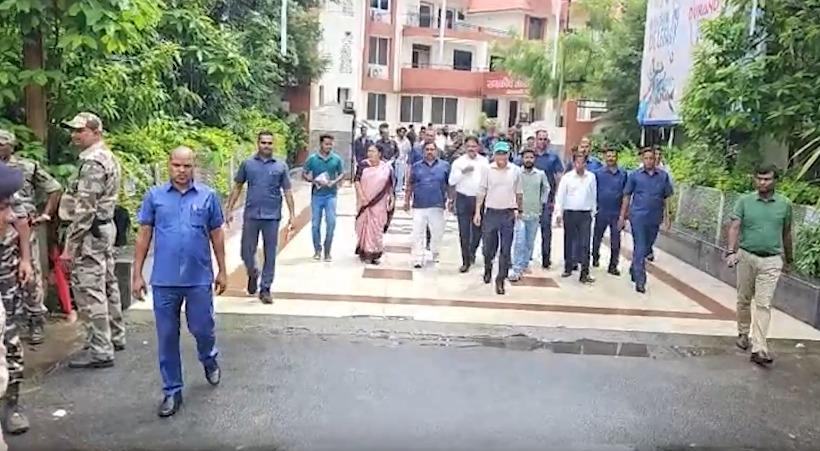 झारखंड : छात्र संगठनों की सरकार के साथ बैठक, बैकलॉग पदों पर जल्द नियुक्ति की मांग