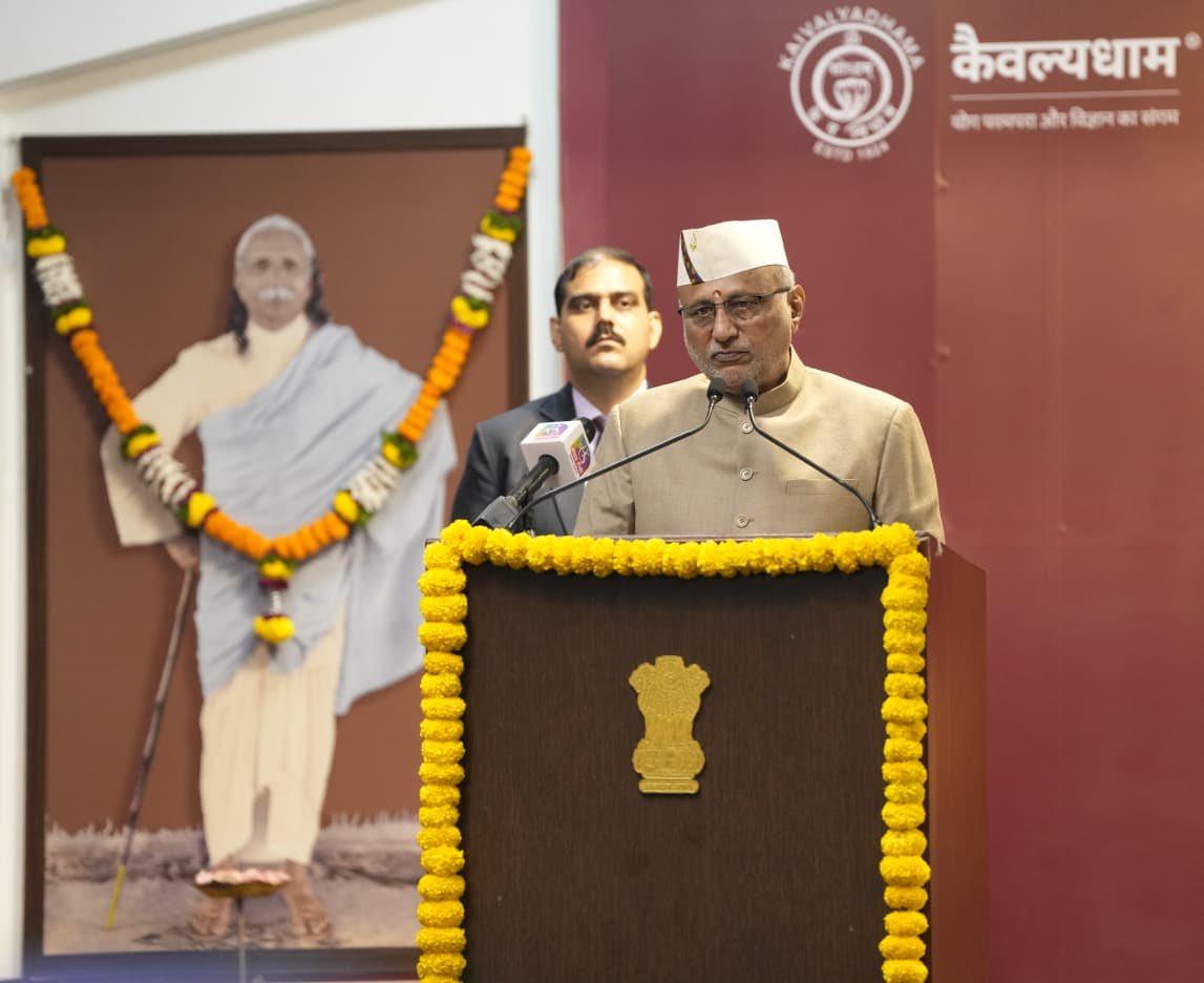 योग एक पीढ़ी के लिए नहीं है, यह हर पीढ़ी के लिए है