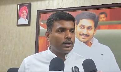 आंध्र प्रदेश की गठबंधन सरकार विशाखापत्तनम के विकास को कर रही कमजोर