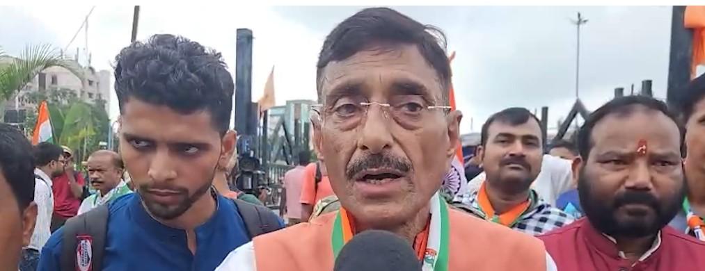 राहुल गांधी में हिम्मत है तो रांची आकर सीएम आवास के बाहर धरना दें: संजय सेठ