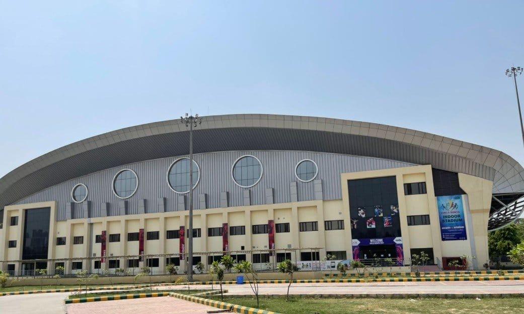 नोएडा इंडोर स्टेडियम विवाद गहराया, अंतरराष्ट्रीय बॉक्सर विजेंद्र सिंह ने उठाई सख्त कार्रवाई की मांग