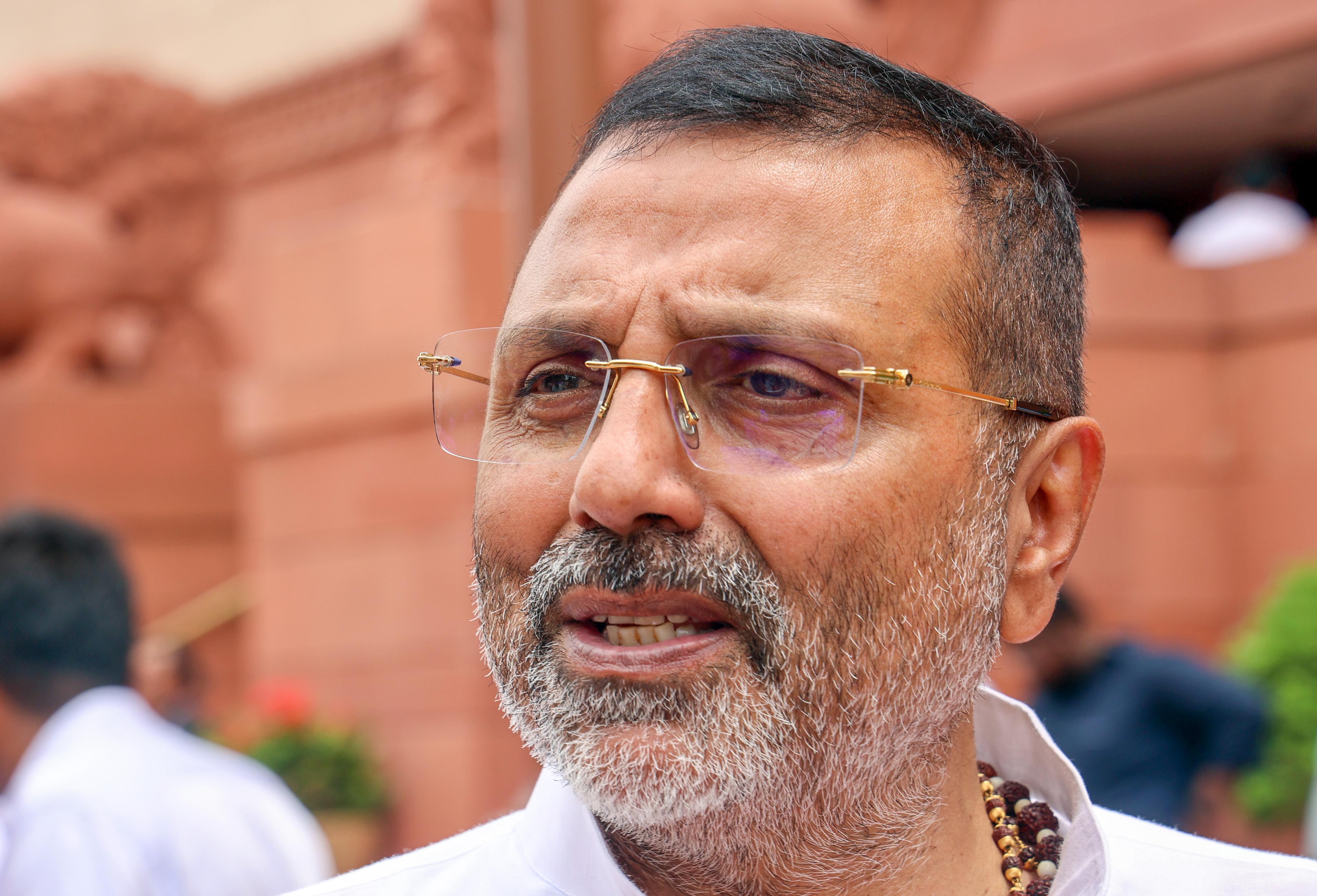झारखंड में परीक्षा गड़बड़ी को लेकर निशिकांत दुबे ने दी भूख हड़ताल की चेतावनी