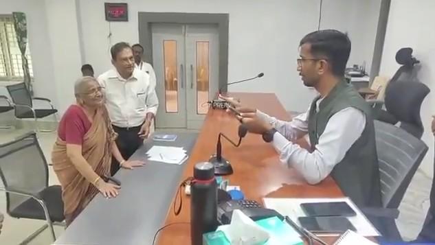 95 साल की उम्र में भारतीय नागरिक बनकर अंतिम सांस लेना चाहती हैं आंध्र प्रदेश की महिला