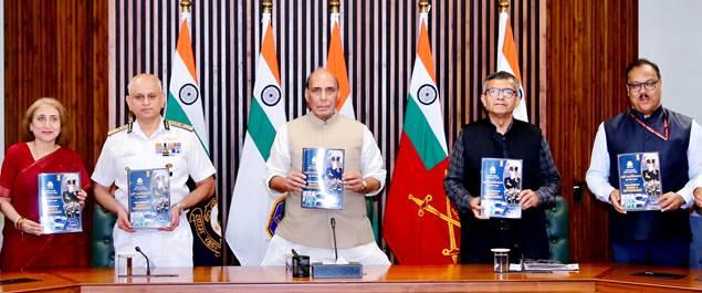 रक्षा मंत्री ने तटरक्षक बल के लिए दो बड़े नीति सुधारों की घोषणा की