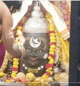 नवरात्र के दूसरा दिन बाबा महाकाल की दिव्य भस्म आरती, उमड़ा भक्तों का जनसैलाब