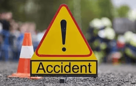मध्य प्रदेश: रतलाम में दिल्ली-मुंबई एक्सप्रेसवे पर कार के खाई में गिरने से पांच लोगों की मौत