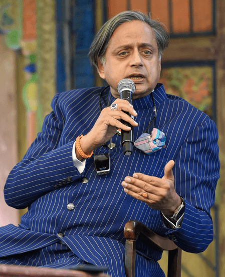 भारत रत्न लालकृष्ण आडवाणी की तारीफ कर विवादों में घिरे शशि थरूर, कांग्रेस ने झाड़ा पल्ला