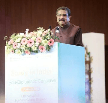 नई शिक्षा नीति 2020 आने के बाद देश की पढ़ाई का ढंग बदल गया है: केंद्रीय मंत्री धर्मेंद्र प्रधान