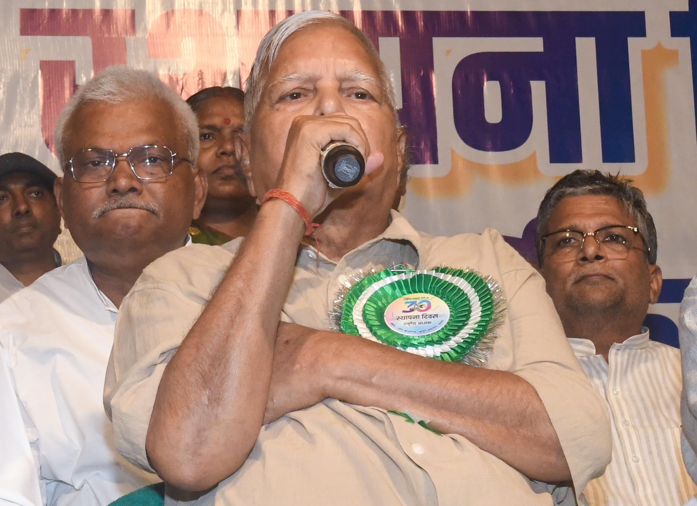 राजद के 30वें स्थापना दिवस पर लालू का संदेश, गरीबों की लड़ाई जारी रखने और भाजपा के खिलाफ एकजुट होने का किया आह्वान