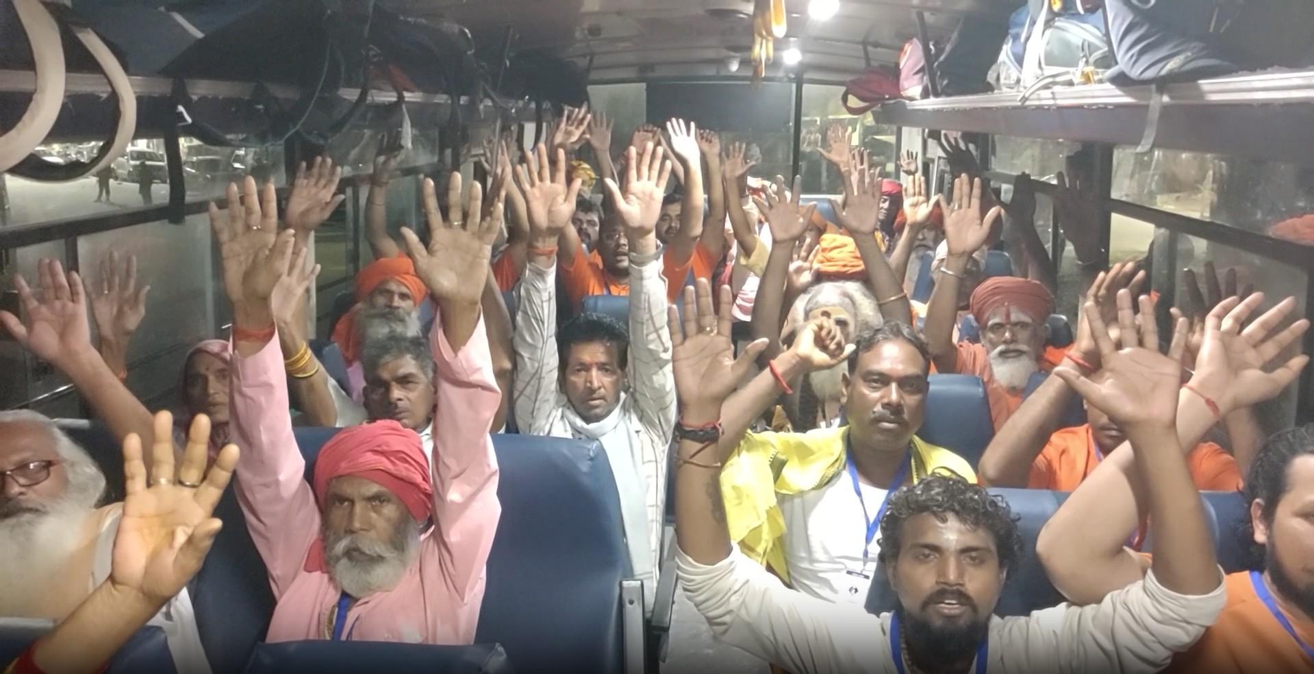 छह दिन बाद फिर शुरू हुई श्री अमरनाथ यात्रा, भगवती नगर से 18वां जत्था बालटाल के लिए रवाना