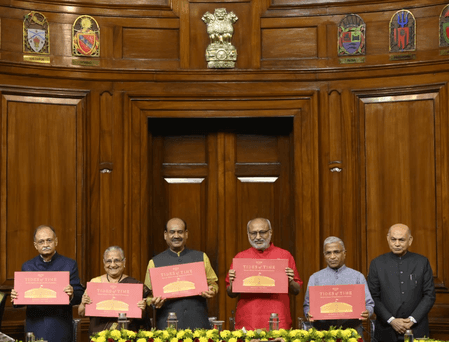 उपराष्ट्रपति ने सुधा मूर्ति की पुस्तक का किया विमोचन, बोले-भारत हमेशा से एक रहा है और सदा एक रहेगा
