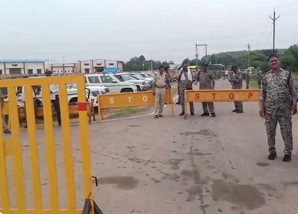 कड़ी सुरक्षा के बीच बांकीपुर, दतिया और मंजलपुर उपचुनावों के लिए मतगणना जारी