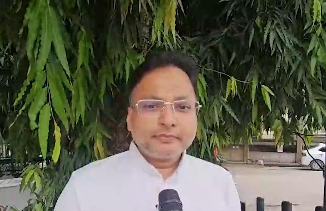 पिछड़ा,