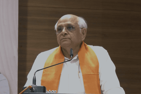 'हादसे से दुखी हूं', गुजरात सीएम ने वडोदरा-हालोल सड़क हादसे पर जताया दुख
