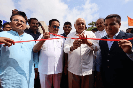 सीएम भूपेंद्र पटेल ने सूरत में वाइब्रेंट गुजरात रीजनल कॉन्फ्रेंस का उद्घाटन किया, दक्षिण गुजरात के विकास पर जोर