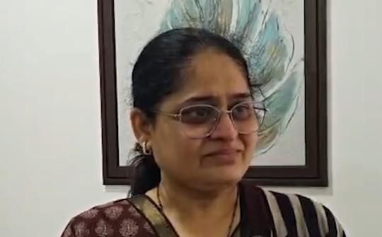 72वें नेशनल अवॉर्ड की जीत पर छलके योगेश देशपांडे की पत्नी तृप्ति के आंसू, बोलीं-'सालों की मेहनत का फल मिला'