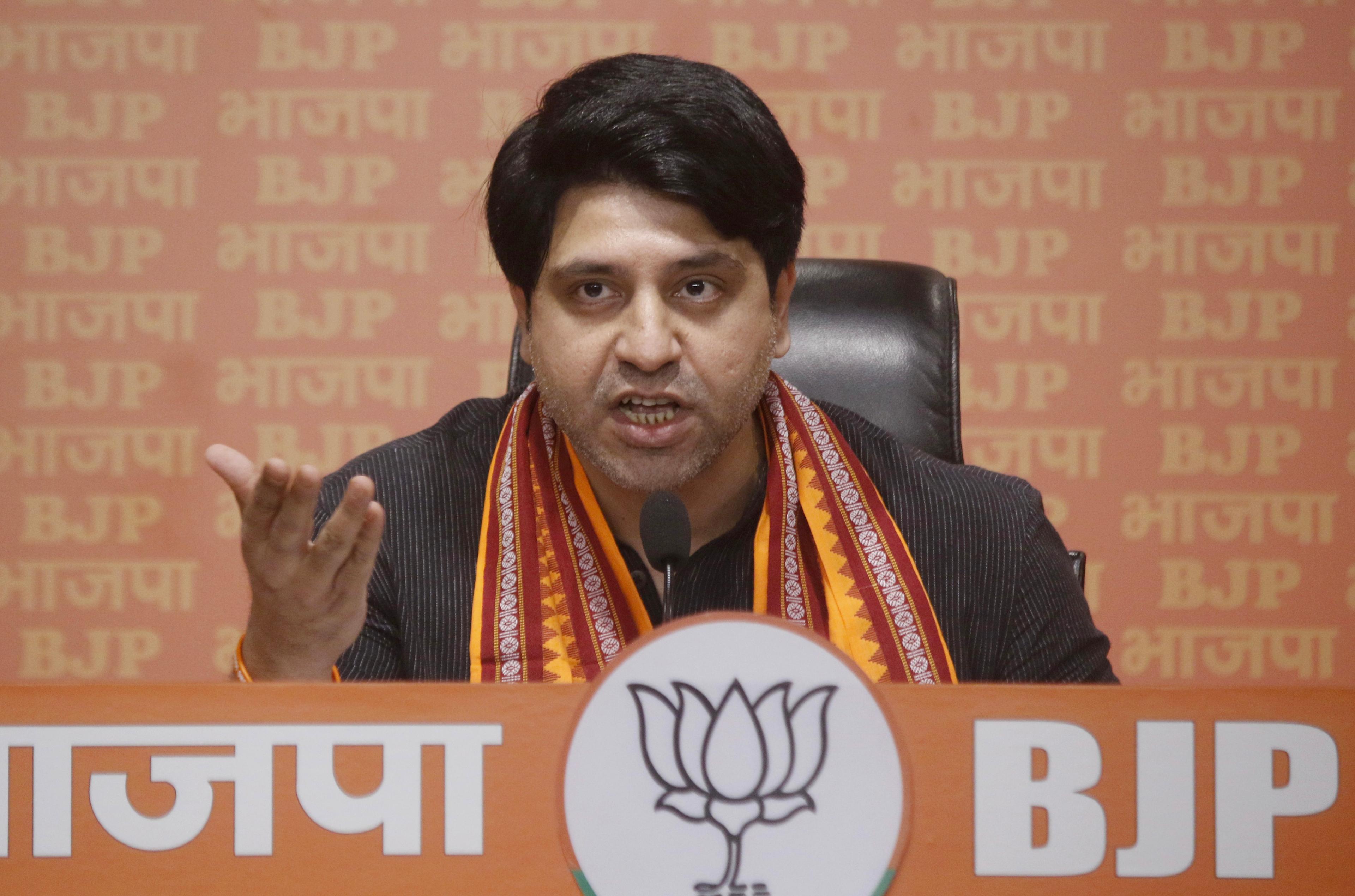 जम्मू-कश्मीर स्टेटहुड प्रदर्शन: शहजाद पूनावाला बोले- 'स्टेटहुड के नाम पर सेपरेटहुड की बात कर रहे कुछ लोग'