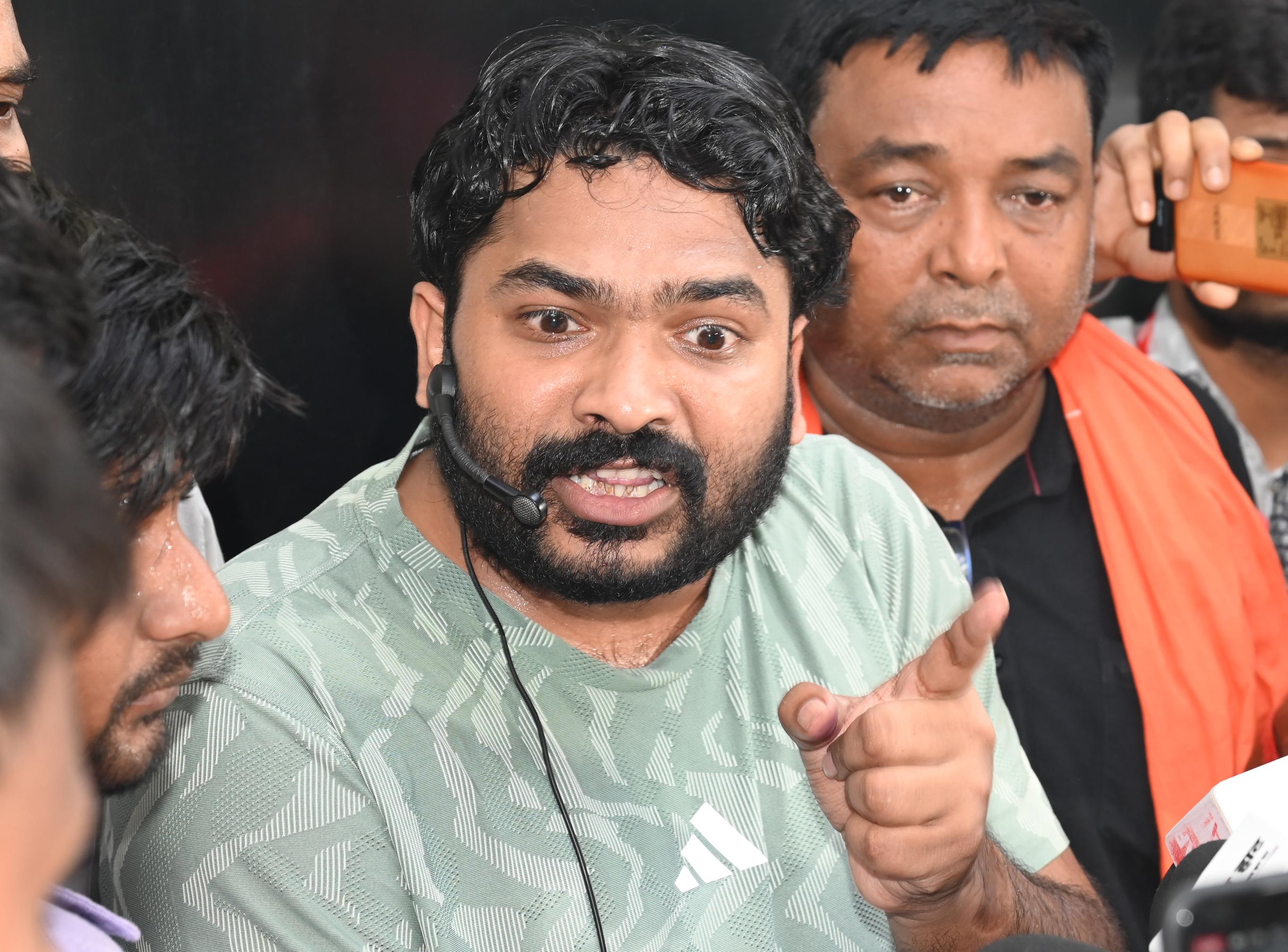 खान सर पर गंभीर आरोप लगने के बाद पटना कोचिंग संस्थान विवाद में नया मोड़