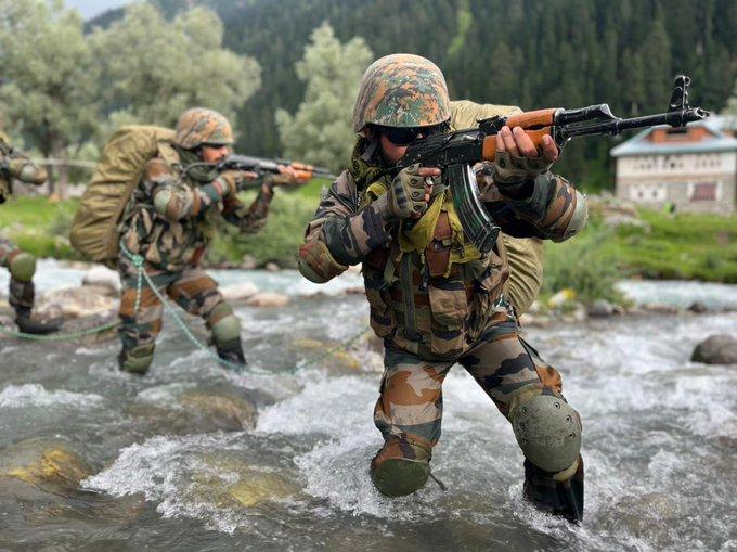 भारतीय सेना में अविवाहित लॉ ग्रेजुएट्स के लिए निकली भर्ती, 17 अगस्त तक आवेदन का मौका