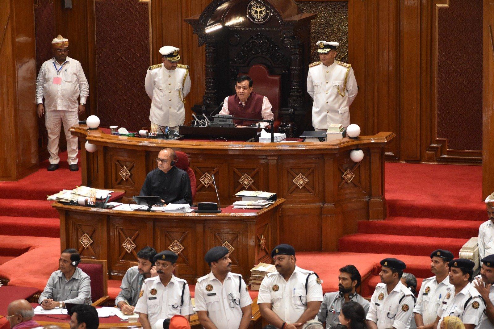 यूपी विधानसभा में 59019 करोड़ रुपये का अनुपूरक बजट पेश, ऊर्जा-उद्योग और स्वास्थ्य पर बड़ा दांव
