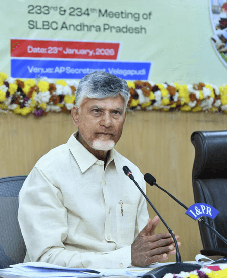 आंध्र प्रदेश के मुख्यमंत्री ने बैंकों से नवीकरणीय ऊर्जा क्षेत्र को ऋण उपलब्ध कराने का आग्रह किया