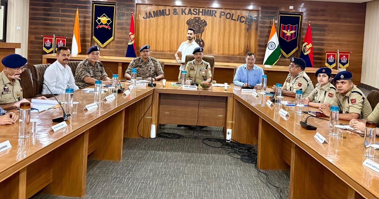 जम्मू के एसएसपी ने अमरनाथ यात्रा की तैयारियों की समीक्षा की, अधिकारियों को सतर्क रहने के दिए निर्देश