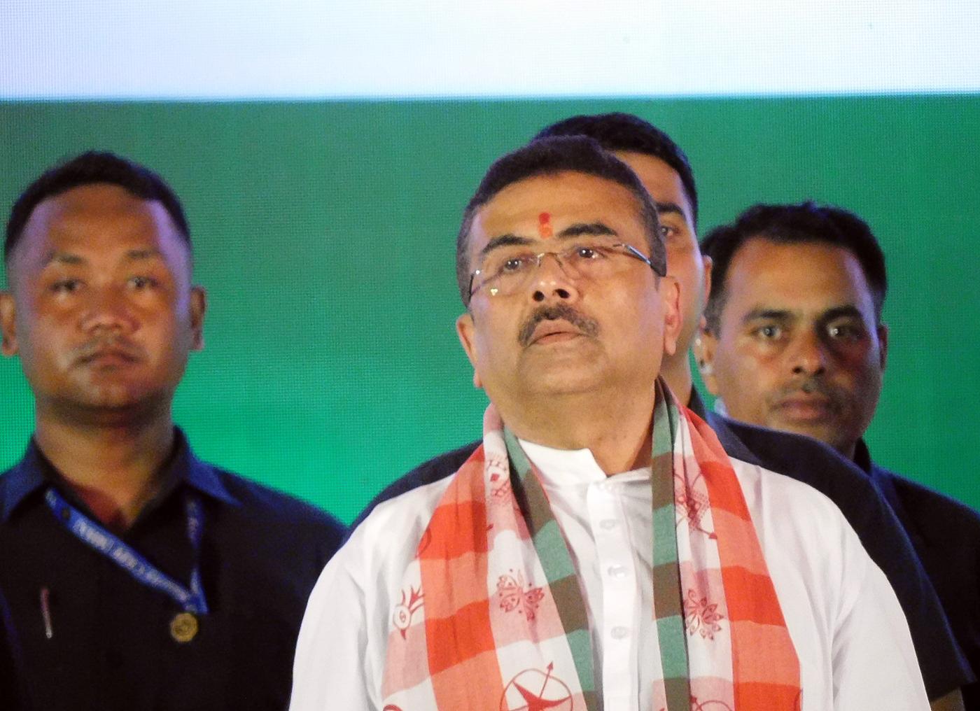 पश्चिम बंगाल: ट्रक ड्राइवर से रिश्वत लेने के आरोप में दो मोटर वाहन निरीक्षक निलंबित, सीएम का सख्त संदेश