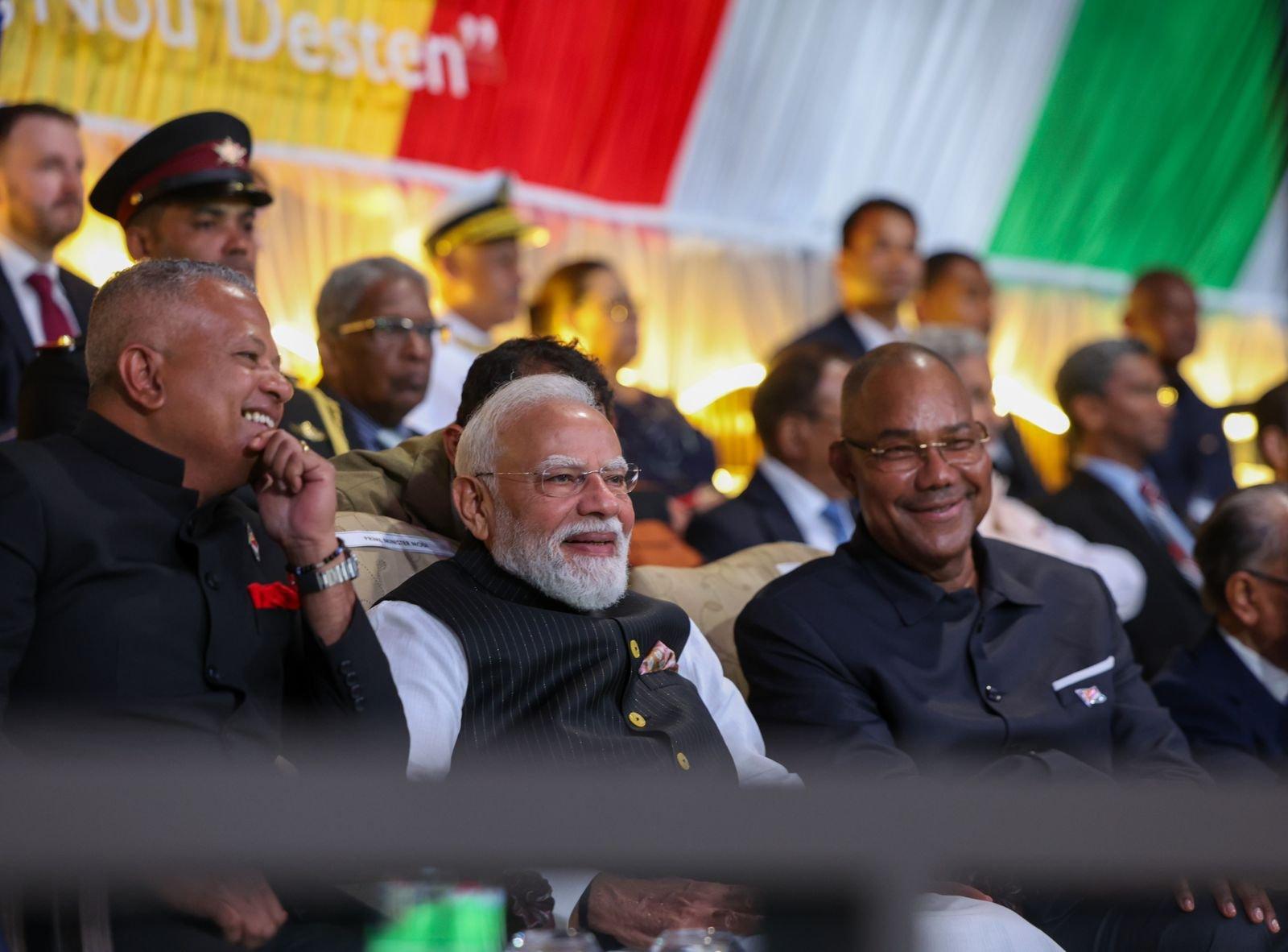 भारत को एक भरोसेमंद मित्र और साझेदार होने पर गर्व है: सेशेल्स राष्ट्रीय दिवस समारोह में शामिल होने पर बोले पीएम मोदी